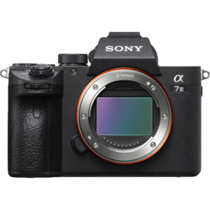 Cámara Sony Alpha A7 III Con sensor de imagen full-frame de 35 mm (solo cuerpo)